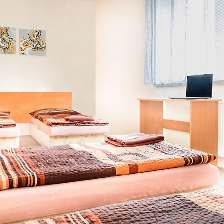 Hotel Zannam ブルノ エクステリア 写真