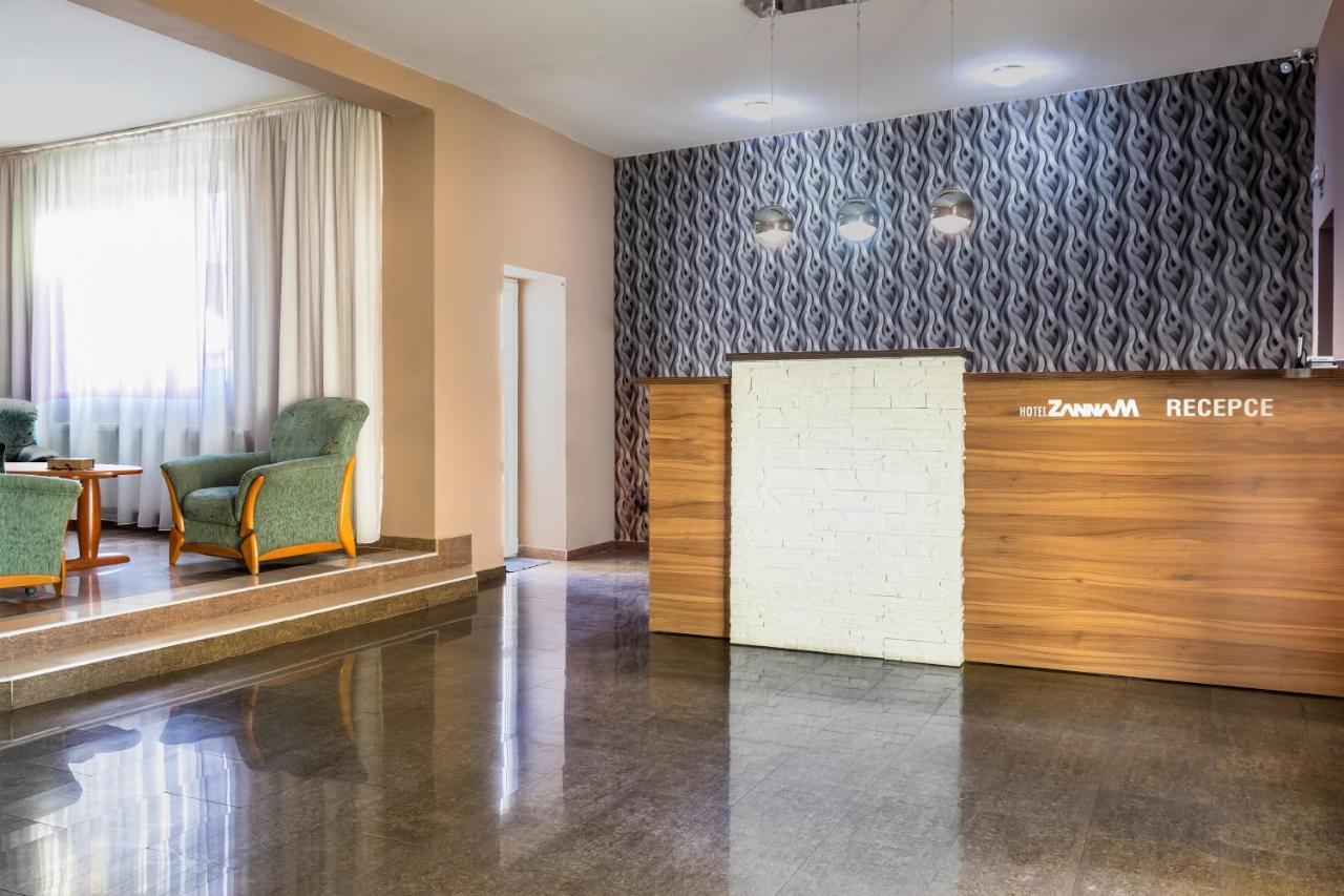 Hotel Zannam ブルノ エクステリア 写真